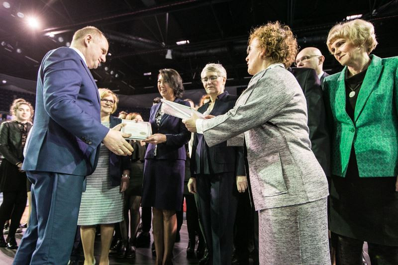 Wręczenie stypendiów przez Marszałka Piotra Całbeckiego: ?Prymusi Zawodu Kujaw i Pomorza?