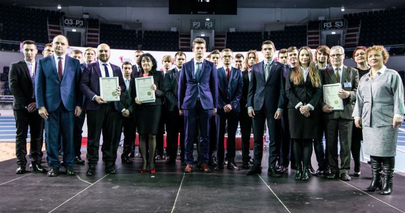 Wręczenie stypendiów przez Marszałka Piotra Całbeckiego: ?Prymusi Zawodu Kujaw i Pomorza?
