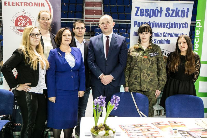 Wręczenie stypendiów przez Marszałka Piotra Całbeckiego: ?Prymusi Zawodu Kujaw i Pomorza?