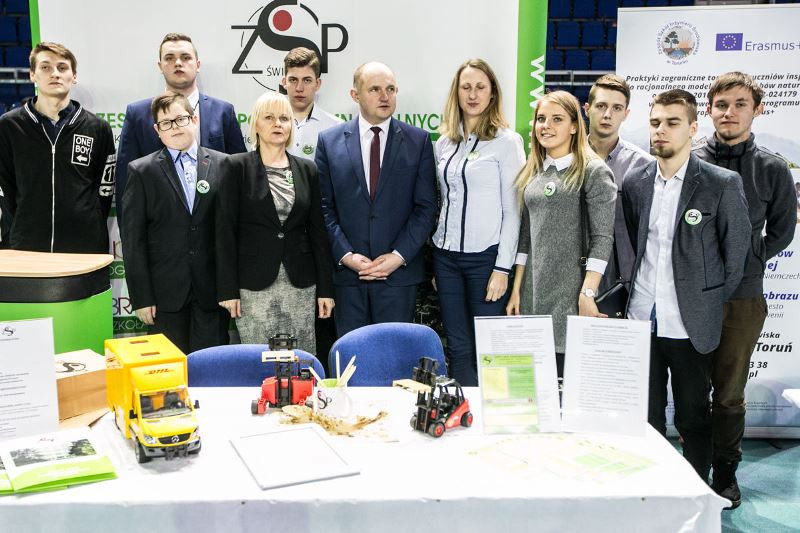 Wręczenie stypendiów przez Marszałka Piotra Całbeckiego: ?Prymusi Zawodu Kujaw i Pomorza?