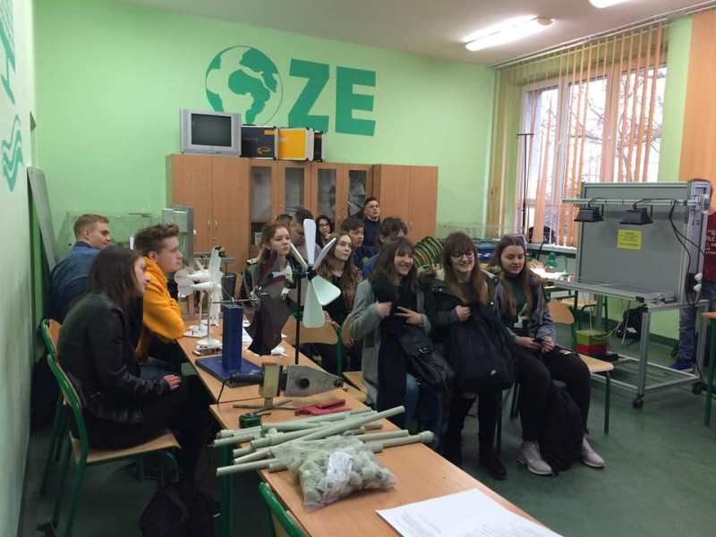 Spotkanie z ciekawymi zawodami w praktyce: dzień otwarty w ZS CKP Grubno