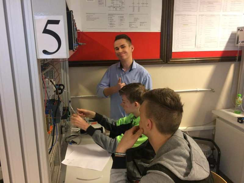 Spotkanie z ciekawymi zawodami w praktyce: dzień otwarty w ZS CKP Grubno