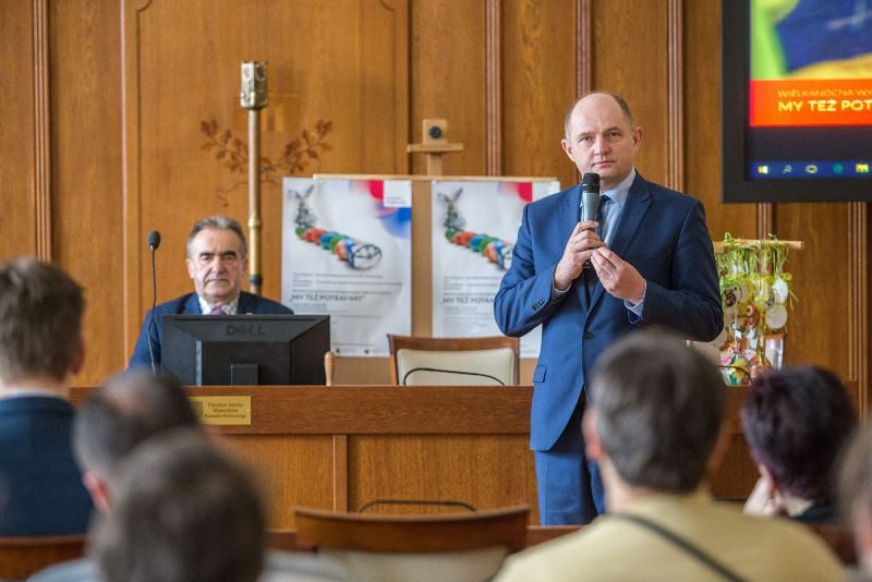 Przedświąteczna wystawa rękodzieła osób niepełnosprawnych ?My też potrafimy?