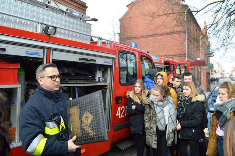 Zajęcia praktyczne na temat Krajowego Systemu Ratowniczo-Gaśniczego