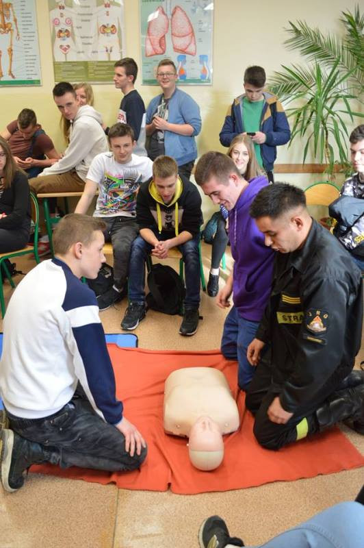 Zajęcia praktyczne na temat Krajowego Systemu Ratowniczo-Gaśniczego