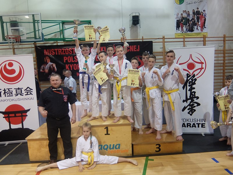 Wyniki Mistrzostw Polski Północnej Shinkyokushinkai Kościerzyna 17.03.2018 oraz Seminarium Kumite Wałcz 8-11.03.2018