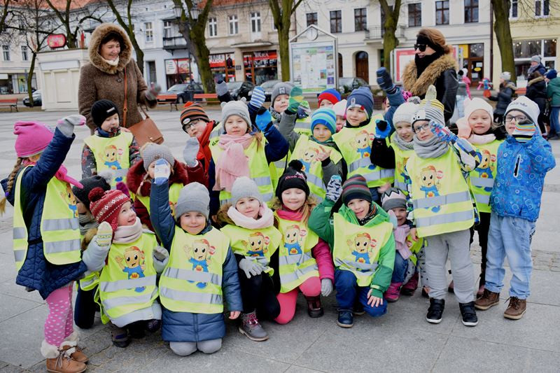 Dzisiaj w Chełmnie bum..bum... Zespół Downa zrobił szum !!! Happening w pierwszy dzień wiosny