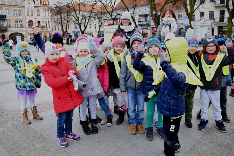 Dzisiaj w Chełmnie bum..bum... Zespół Downa zrobił szum !!! Happening w pierwszy dzień wiosny