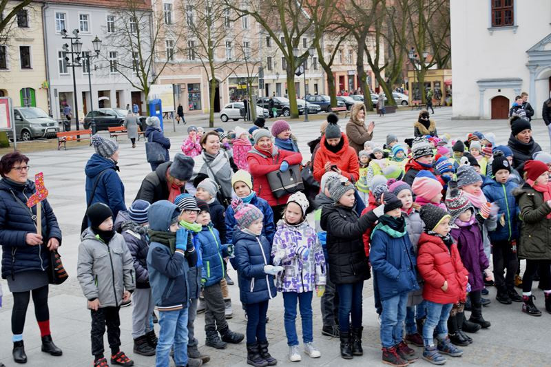 Dzisiaj w Chełmnie bum..bum... Zespół Downa zrobił szum !!! Happening w pierwszy dzień wiosny