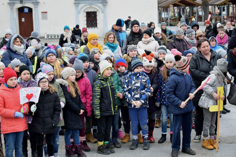 Dzisiaj w Chełmnie bum..bum... Zespół Downa zrobił szum !!! Happening w pierwszy dzień wiosny