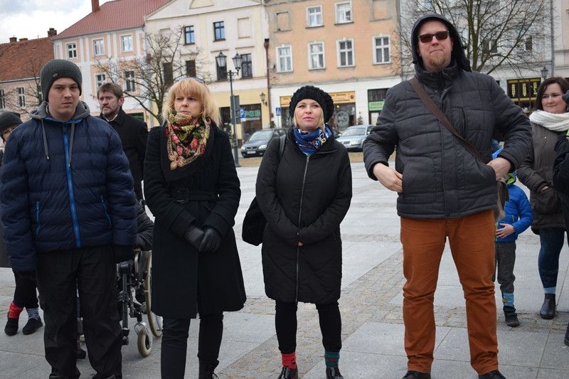Dzisiaj w Chełmnie bum..bum... Zespół Downa zrobił szum !!! Happening w pierwszy dzień wiosny