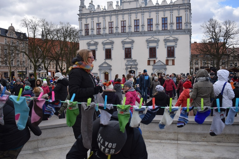Dzisiaj w Chełmnie bum..bum... Zespół Downa zrobił szum !!! Happening w pierwszy dzień wiosny