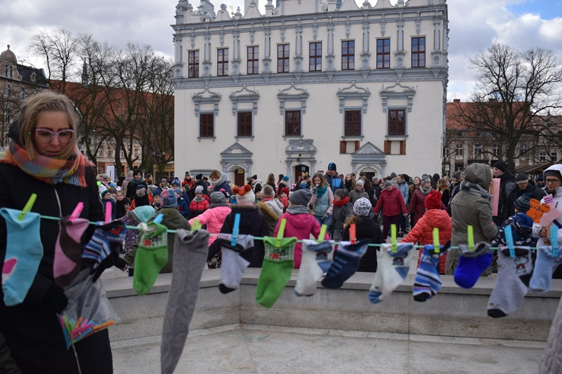 Dzisiaj w Chełmnie bum..bum... Zespół Downa zrobił szum !!! Happening w pierwszy dzień wiosny