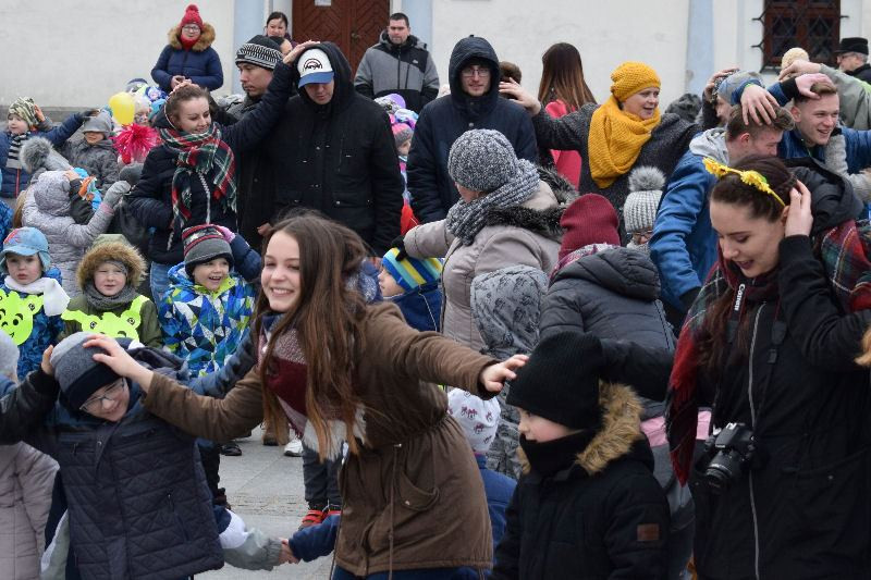 Dzisiaj w Chełmnie bum..bum... Zespół Downa zrobił szum !!! Happening w pierwszy dzień wiosny