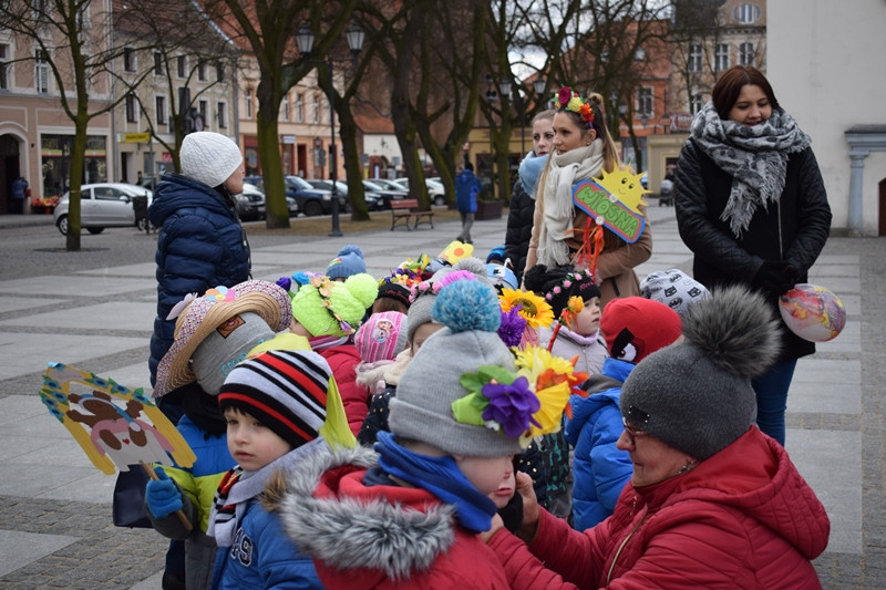 Dzisiaj w Chełmnie bum..bum... Zespół Downa zrobił szum !!! Happening w pierwszy dzień wiosny