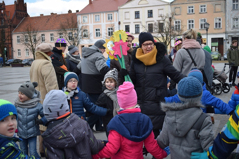 Dzisiaj w Chełmnie bum..bum... Zespół Downa zrobił szum !!! Happening w pierwszy dzień wiosny