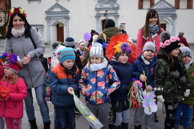 Dzisiaj w Chełmnie bum..bum... Zespół Downa zrobił szum !!! Happening w pierwszy dzień wiosny