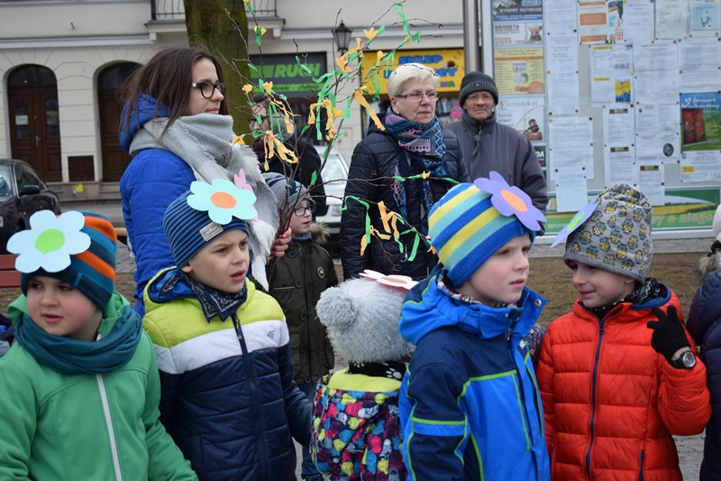 Dzisiaj w Chełmnie bum..bum... Zespół Downa zrobił szum !!! Happening w pierwszy dzień wiosny