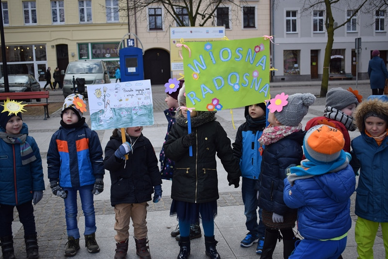 Dzisiaj w Chełmnie bum..bum... Zespół Downa zrobił szum !!! Happening w pierwszy dzień wiosny