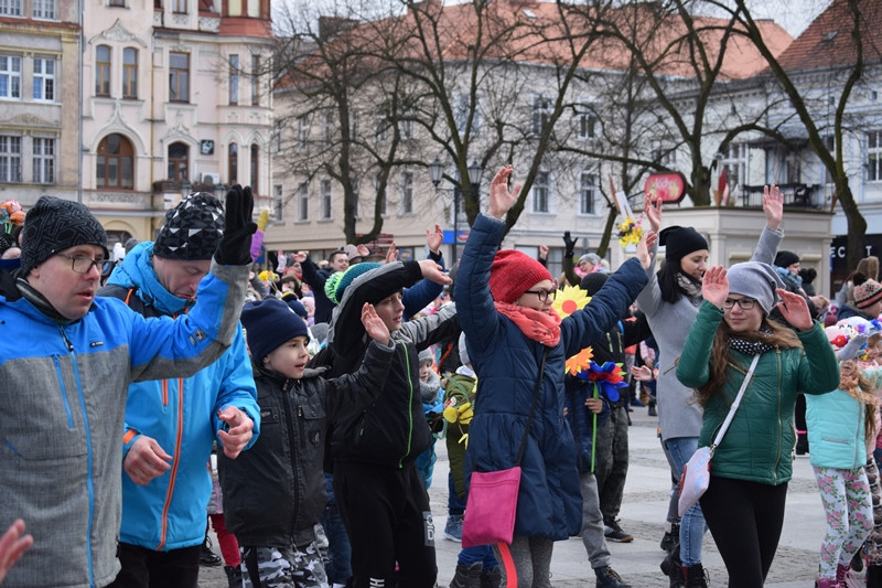 Dzisiaj w Chełmnie bum..bum... Zespół Downa zrobił szum !!! Happening w pierwszy dzień wiosny