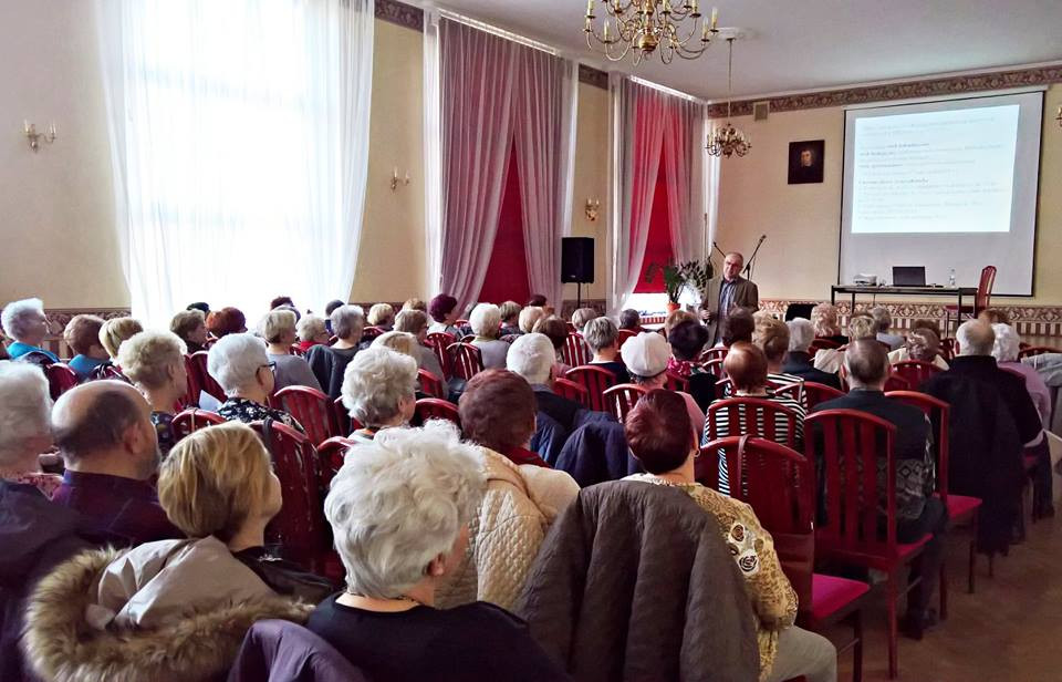 Wykład doktora Piotra Czynsza dla słuchaczy Uniwersytetu Trzeciego Wieku