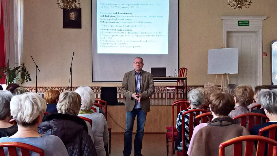 Wykład doktora Piotra Czynsza dla słuchaczy Uniwersytetu Trzeciego Wieku