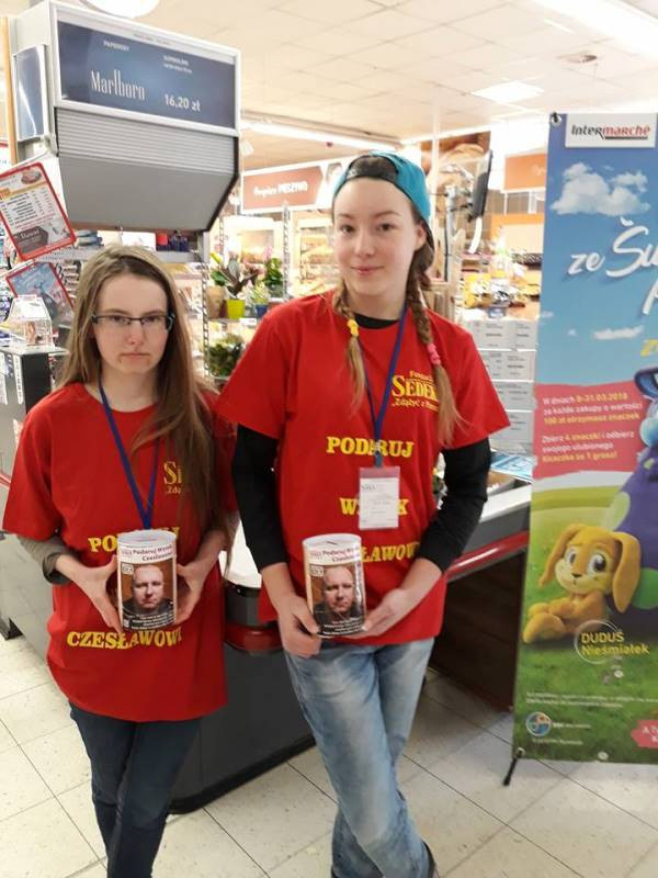 Wczorajsza zbiórka funduszy w Intermarche na operację dla niewidomego Czesława
