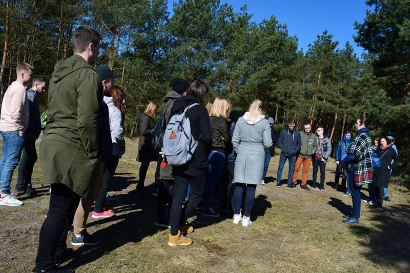 Historia najbliższej okolicy - zajęcia terenowe w ramach projektu edukacyjnego
