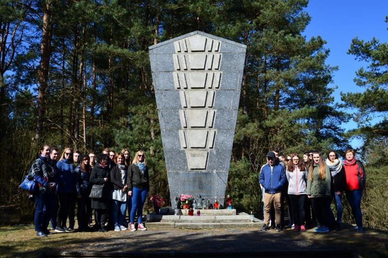 Historia najbliższej okolicy - zajęcia terenowe w ramach projektu edukacyjnego