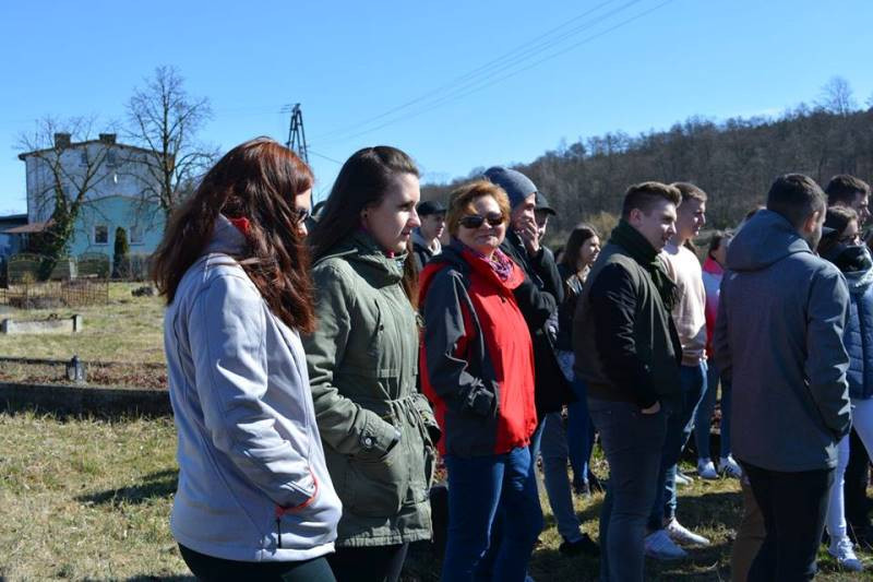 Historia najbliższej okolicy - zajęcia terenowe w ramach projektu edukacyjnego