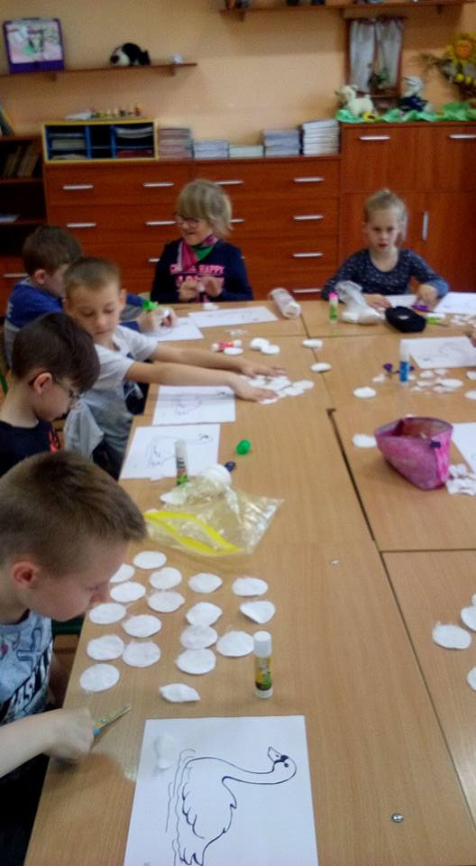 Ciekawe zajęcia o tolerancji i na temat lektury ,,Brzydkie kaczątko