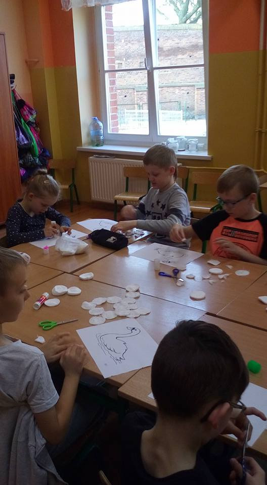 Ciekawe zajęcia o tolerancji i na temat lektury ,,Brzydkie kaczątko