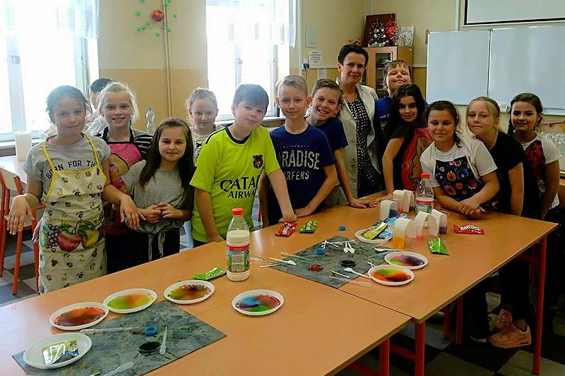 Jakie ciekawe substancje kryje kuchnia? - warsztaty IVc SP2