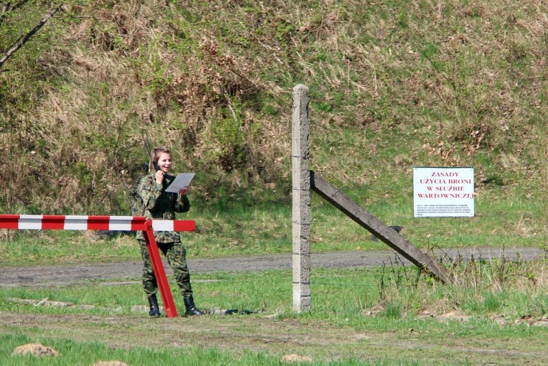 Uczniowie klasy mundurowej z Zespołu Szkół we Wroniu ćwiczyli w 3bdm