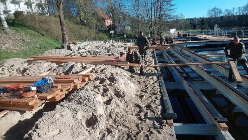 Szkoląc się wykonują pracę na rzecz społeczeństwa