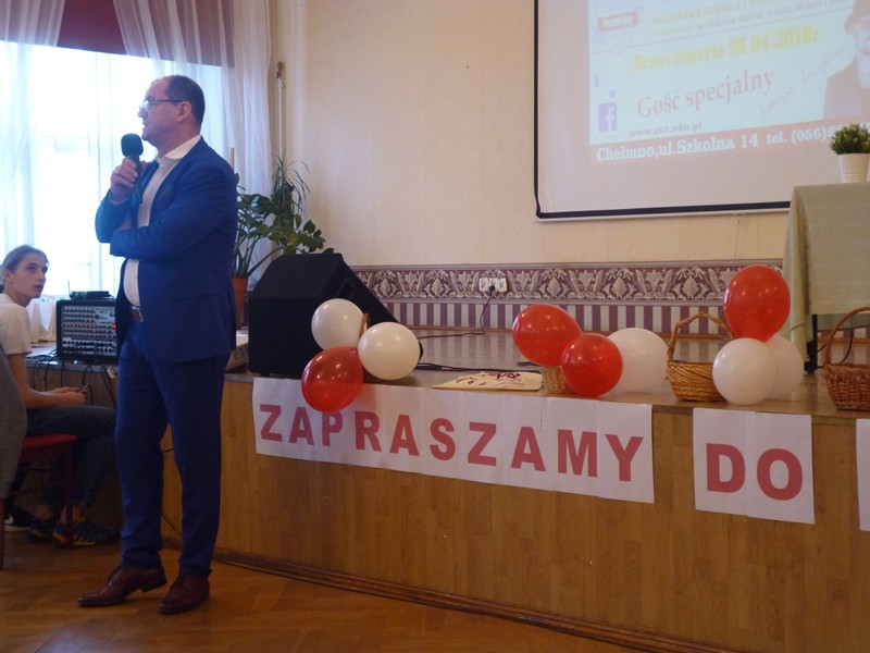 Zespół Szkół nr 2 Chełmnie w gwiazdorskiej obsadzie - gość specjalny Tomasz Jacyków