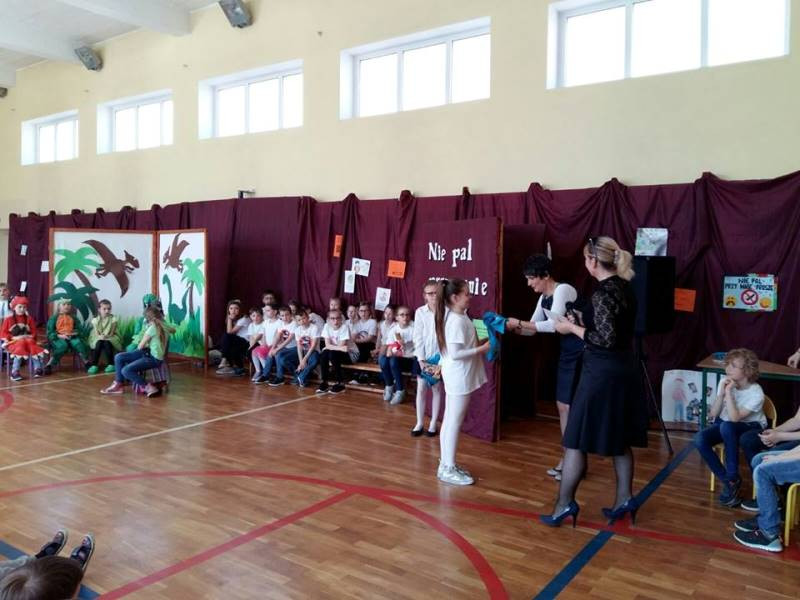 Nie pal przy mnie proszę! Przedstawienie dotyczące zdrowego trybu życia