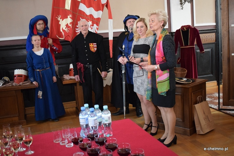 Otwarcie wystawy Joanny Kryger ?Z igłą i krzyżykiem przez wieki?