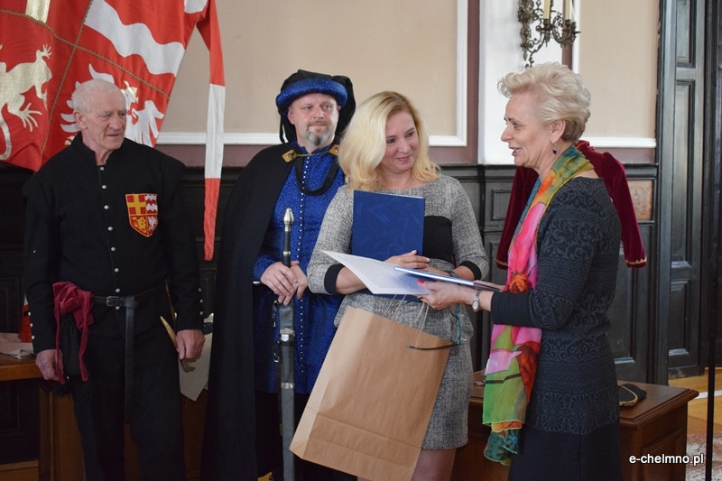 Otwarcie wystawy Joanny Kryger ?Z igłą i krzyżykiem przez wieki?