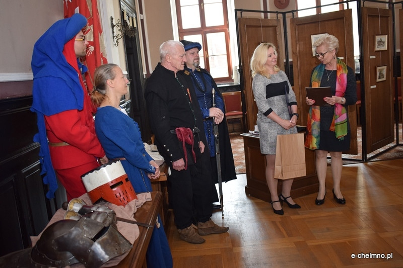 Otwarcie wystawy Joanny Kryger ?Z igłą i krzyżykiem przez wieki?