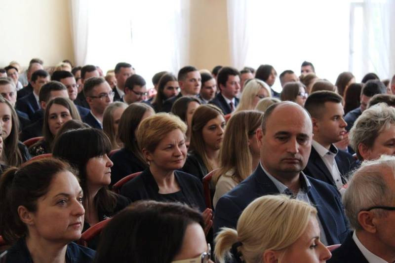 Relacja z uroczystości pożegnania Absolwentów Zespołu Szkół nr 2