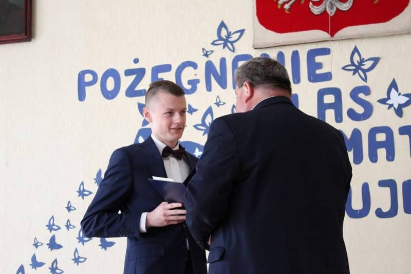Relacja z uroczystości pożegnania Absolwentów Zespołu Szkół nr 2