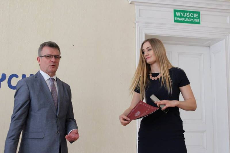Relacja z uroczystości pożegnania Absolwentów Zespołu Szkół nr 2