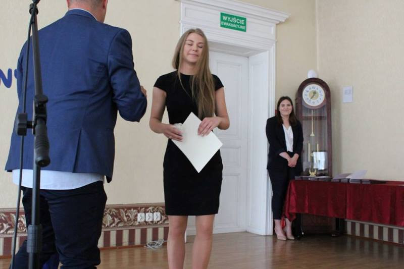 Relacja z uroczystości pożegnania Absolwentów Zespołu Szkół nr 2