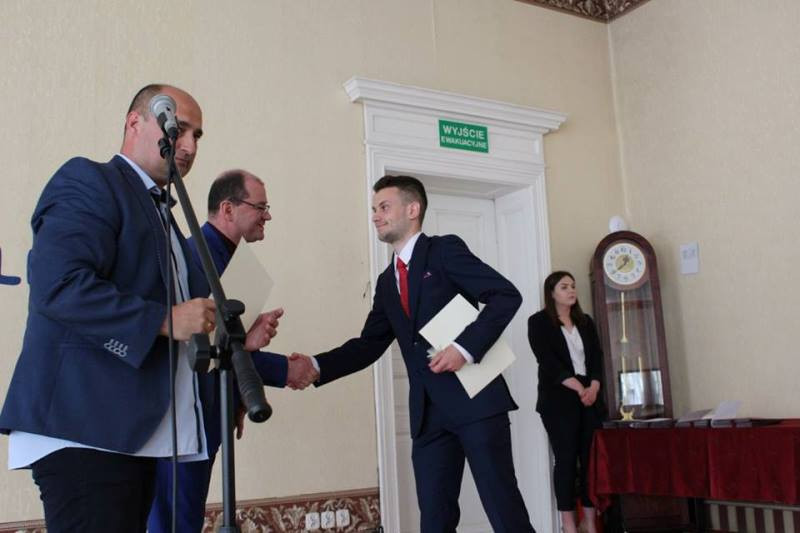 Relacja z uroczystości pożegnania Absolwentów Zespołu Szkół nr 2
