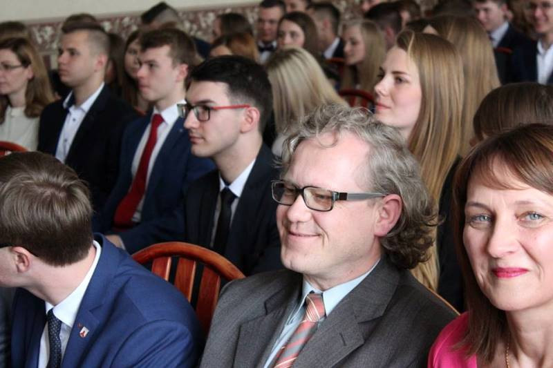 Relacja z uroczystości pożegnania Absolwentów Zespołu Szkół nr 2