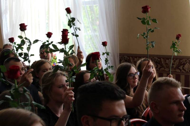 Relacja z uroczystości pożegnania Absolwentów Zespołu Szkół nr 2