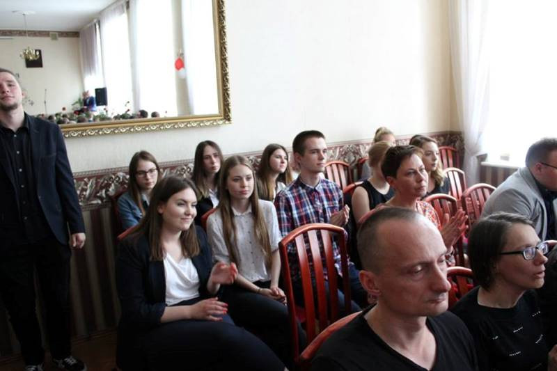 Relacja z uroczystości pożegnania Absolwentów Zespołu Szkół nr 2