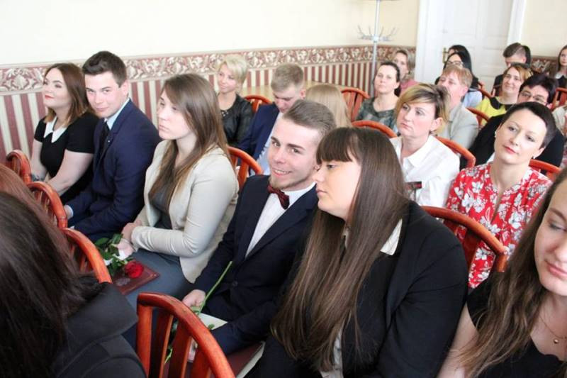 Relacja z uroczystości pożegnania Absolwentów Zespołu Szkół nr 2