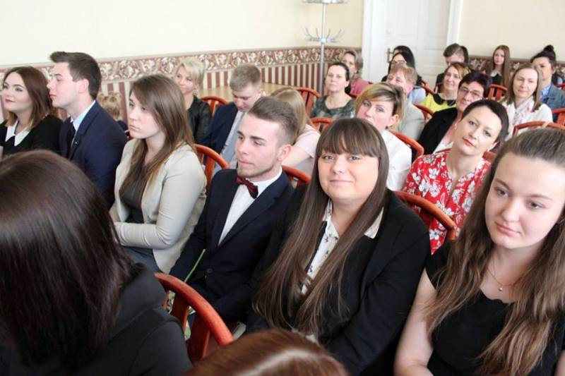 Relacja z uroczystości pożegnania Absolwentów Zespołu Szkół nr 2